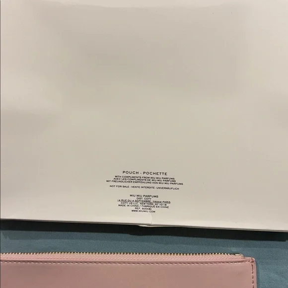 GWP Miu Miu Light Pink Clutch with Multicolor Logo - Picture 3 of 6